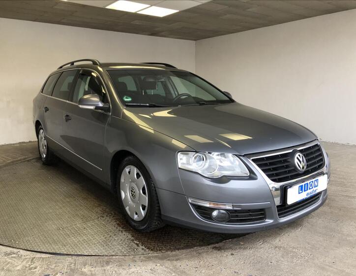 Volkswagen Passat 1