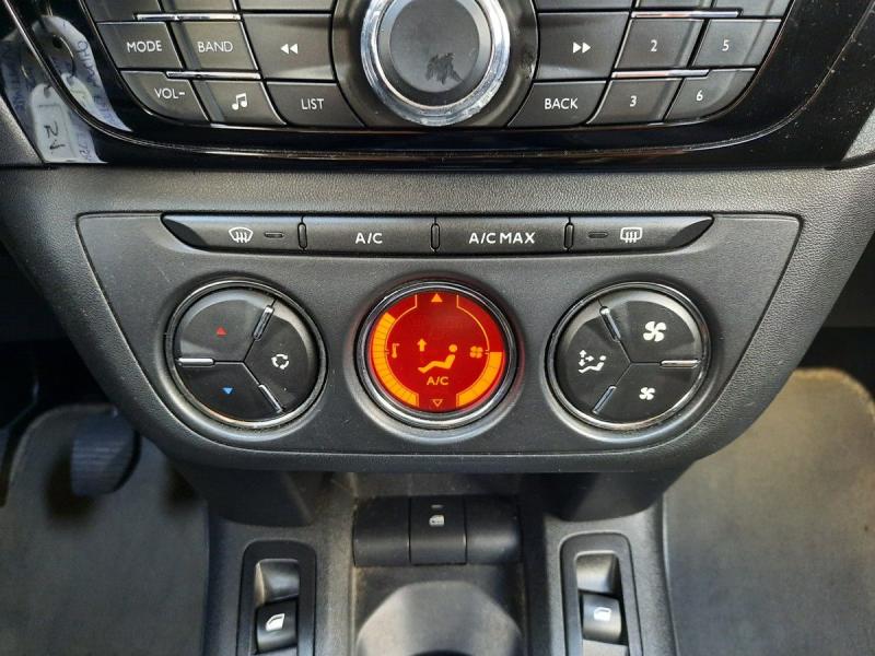 Peugeot 301