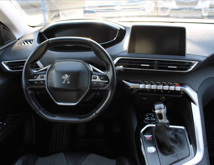 Peugeot 3008 9