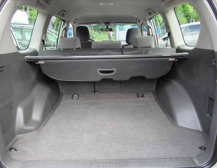 Toyota Land Cruiser 26