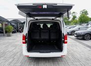 Mercedes-Benz Vito 12