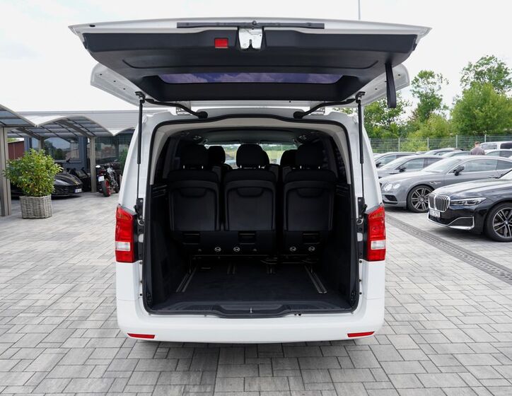 Mercedes-Benz Vito 12