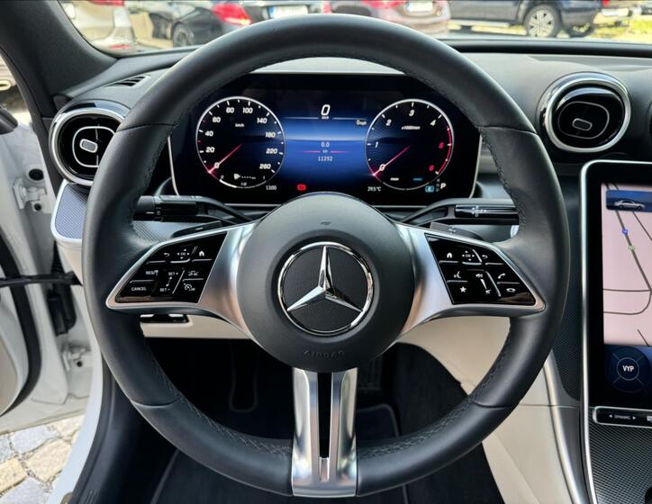 Mercedes-Benz Třídy C 8