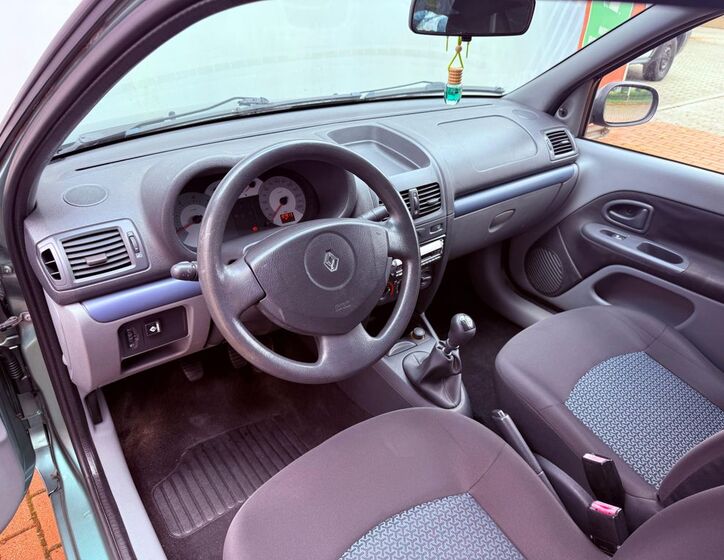Renault Thalia 12