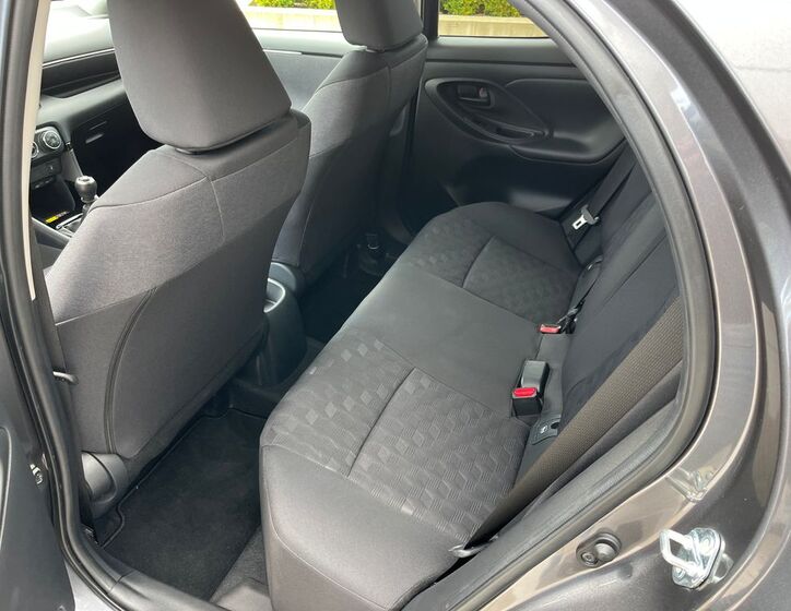 Toyota Yaris 15