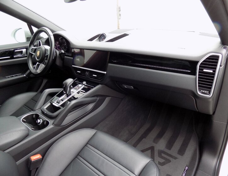 Porsche Cayenne 17