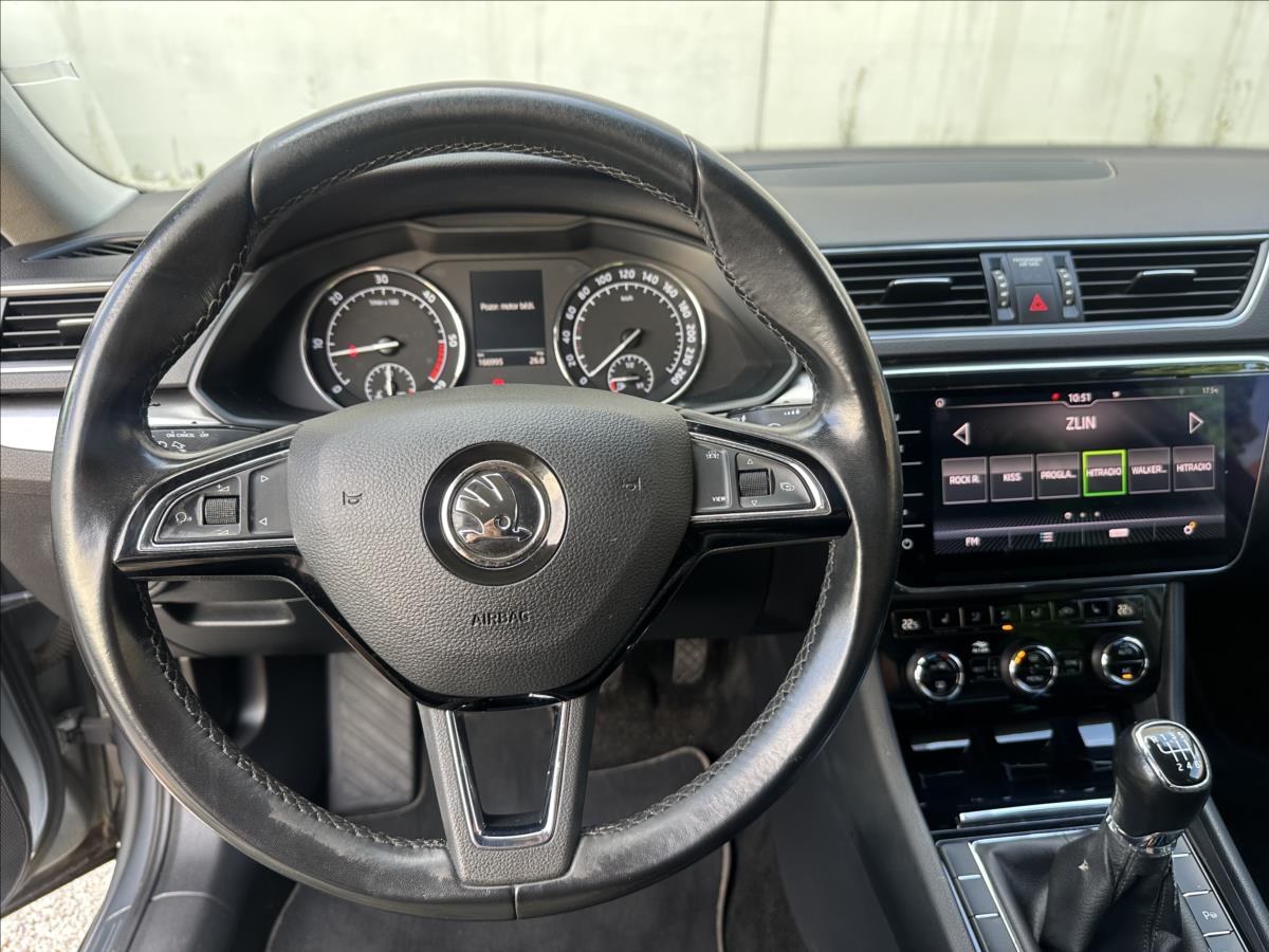 Škoda Superb
