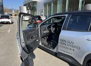 Toyota Yaris Cross 4
