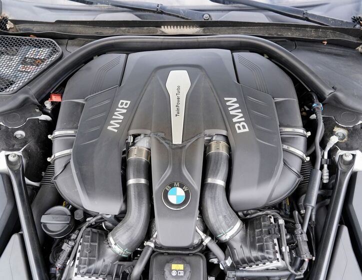 BMW Řada 7 10