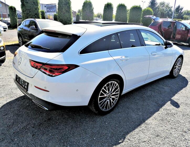 Mercedes-Benz CLA 5