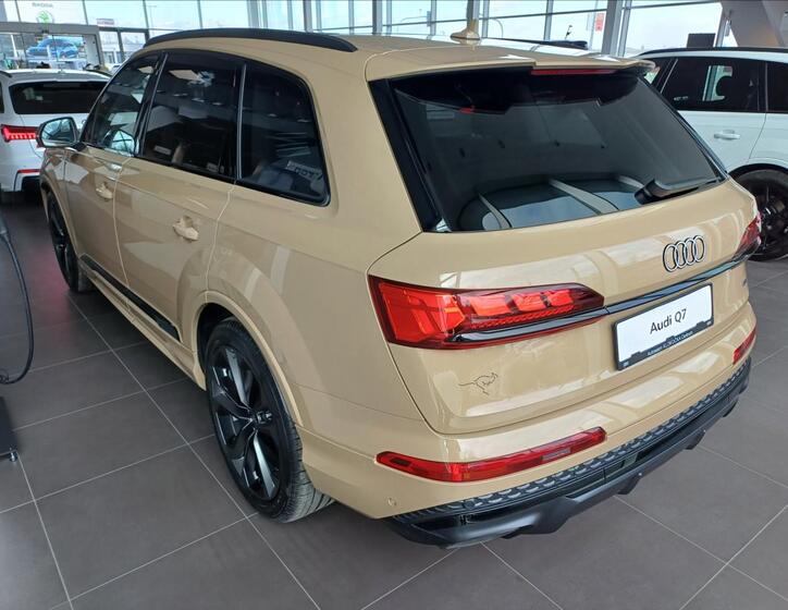 Audi Q7 7