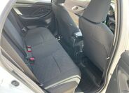 Toyota Yaris 16