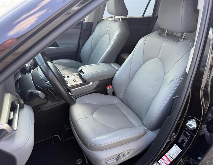 Toyota Highlander 9