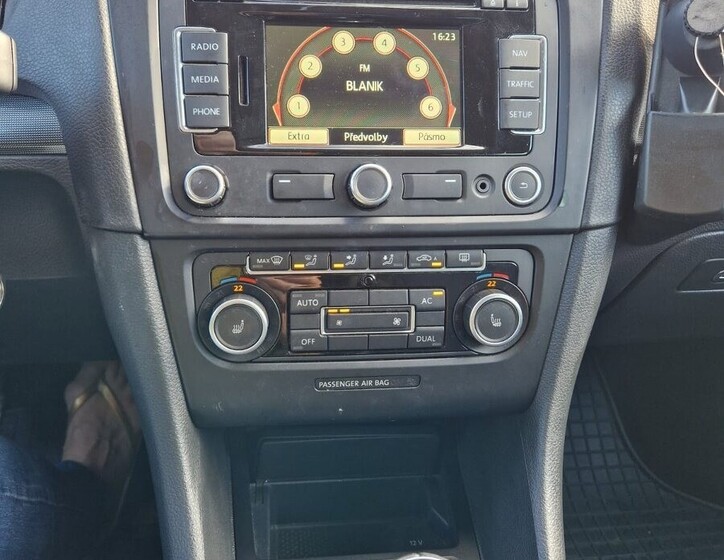 Volkswagen Golf 13
