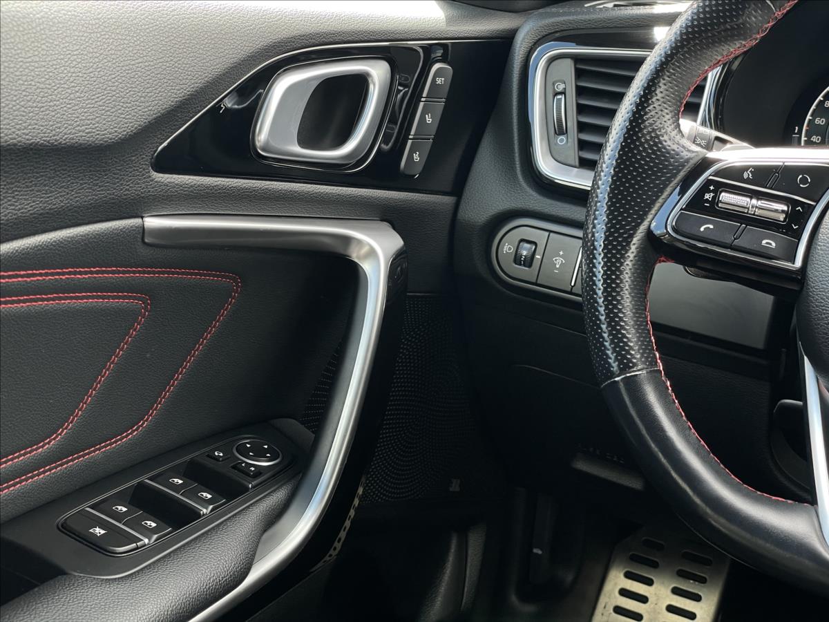 KIA ProCeed