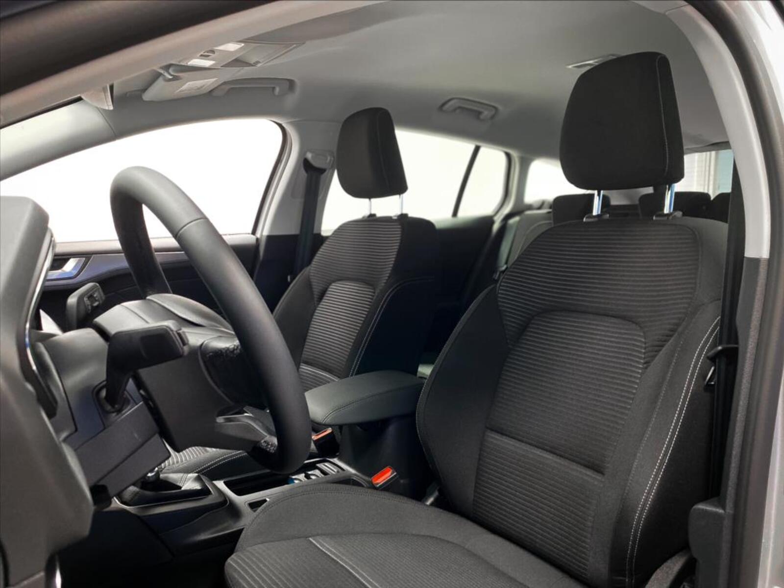 Ford Focus 13