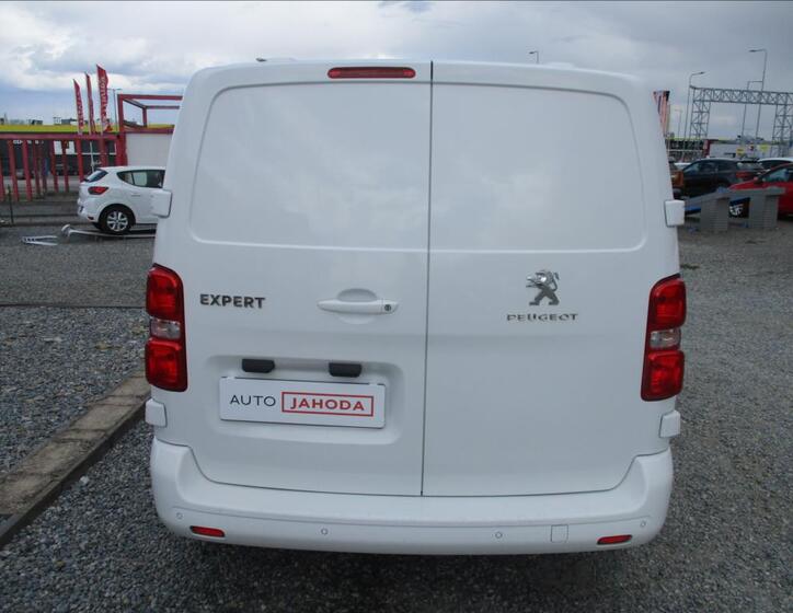 Peugeot Expert 6