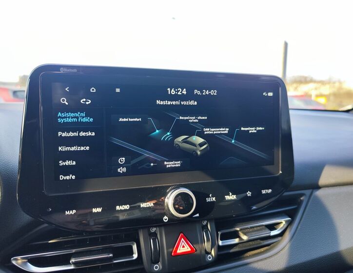 Hyundai i30 16