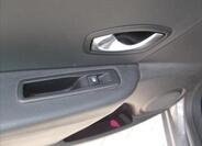 Renault Fluence 17