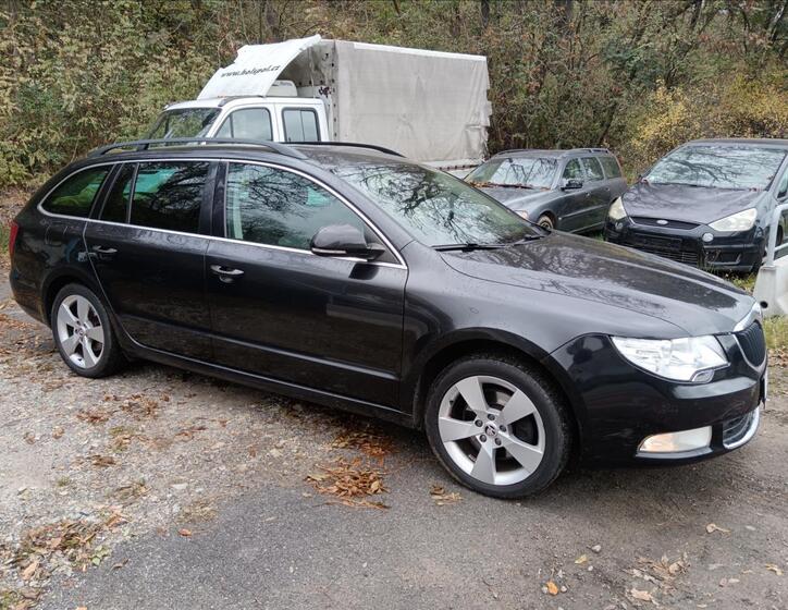 Škoda Superb 14