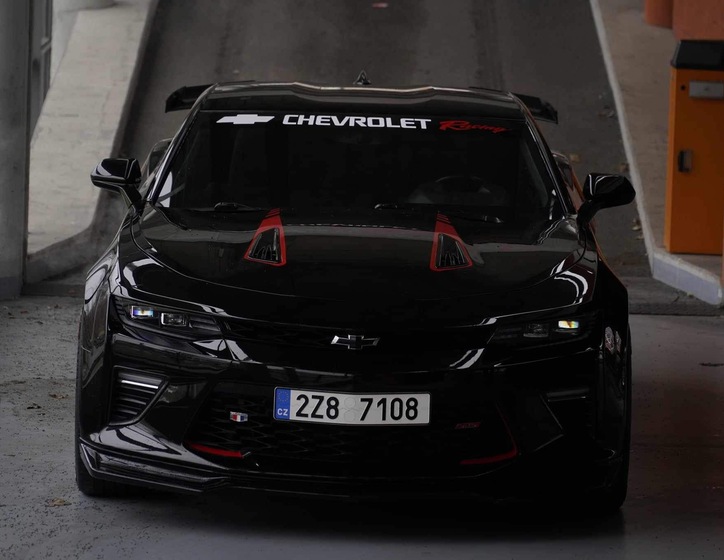 Chevrolet Camaro 4