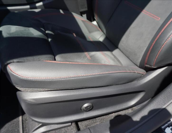 Mercedes-Benz Třídy A 12