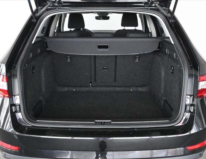 Škoda Superb 6