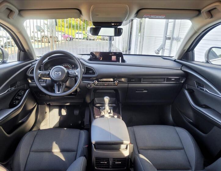 Mazda CX-30 8