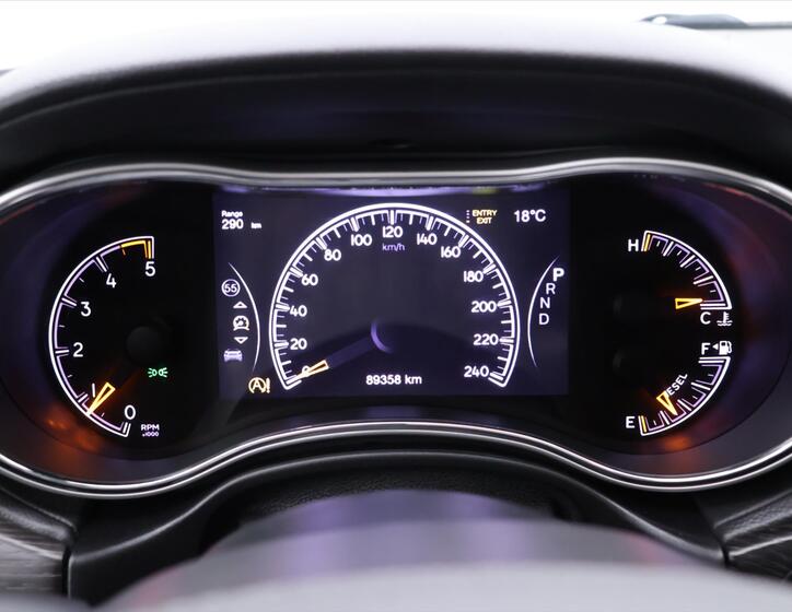 Jeep Grand Cherokee 22