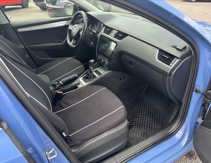 Škoda Octavia 14