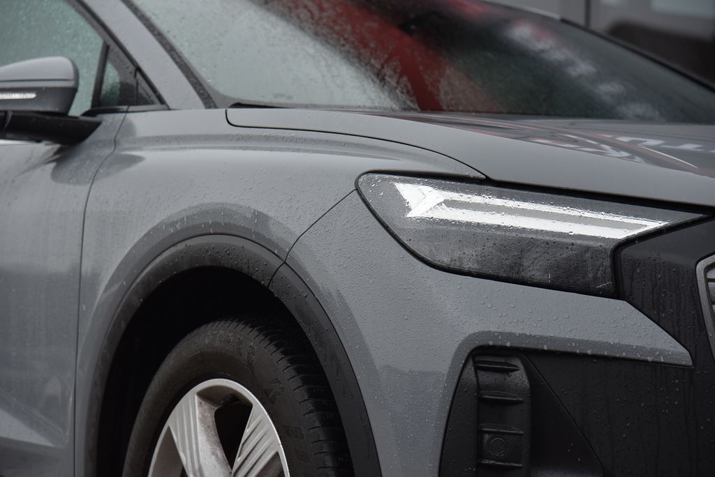Audi Q4