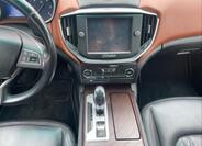 Maserati Ghibli 10