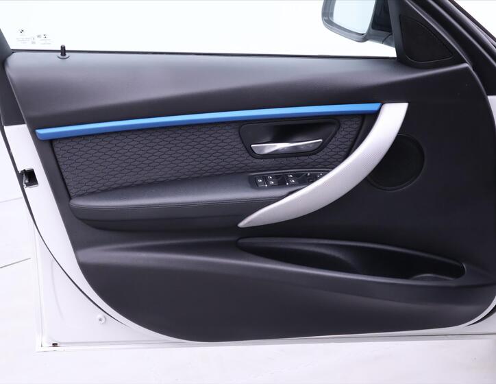 BMW Řada 3 11