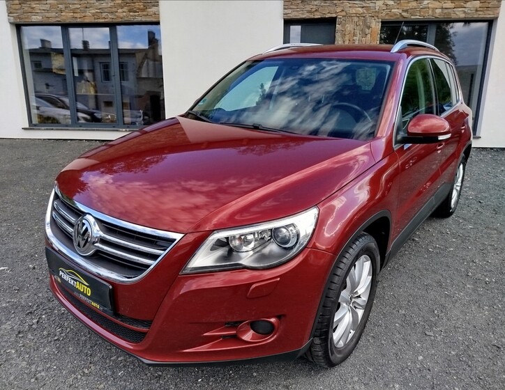 Volkswagen Tiguan 1