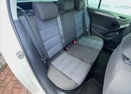 Volkswagen Golf 23
