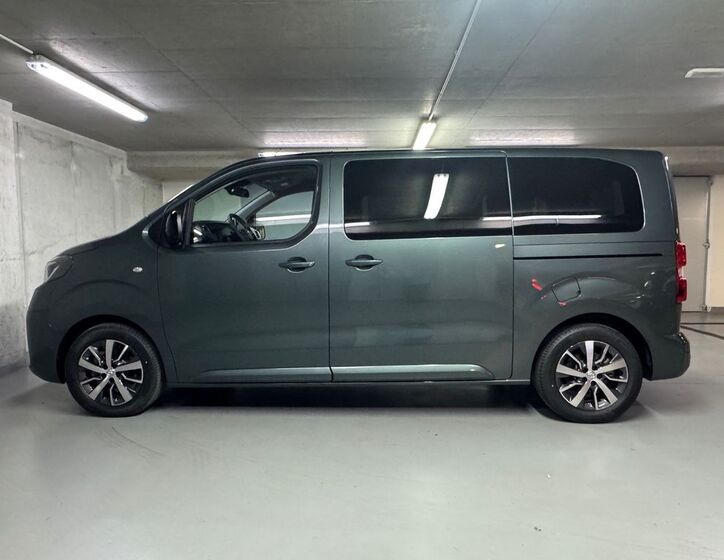 Toyota ProAce Verso 8