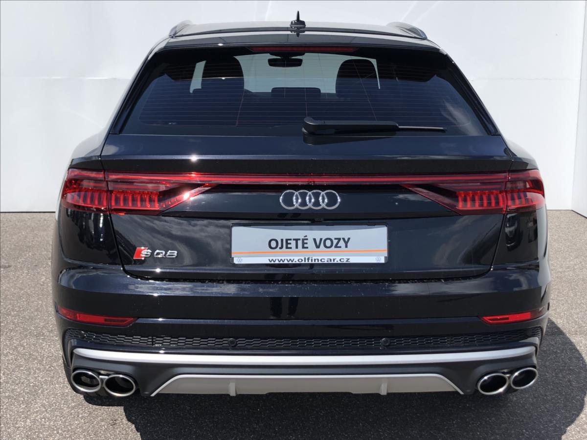 Audi SQ8