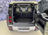 Land Rover Defender 34