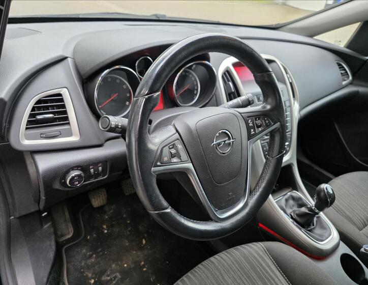 Opel Astra 11