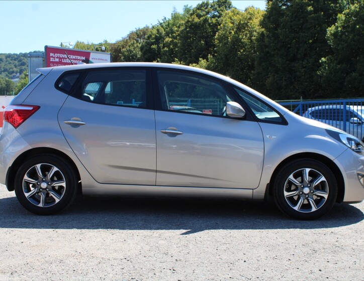 Hyundai ix20 4