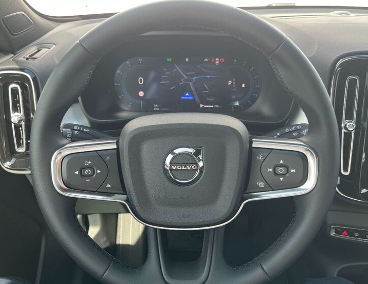 Volvo XC40 10