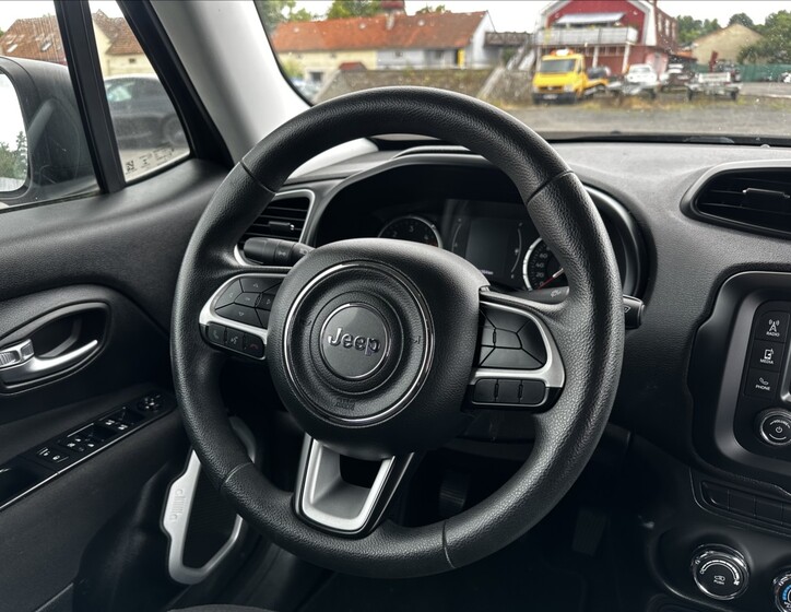 Jeep Renegade 16