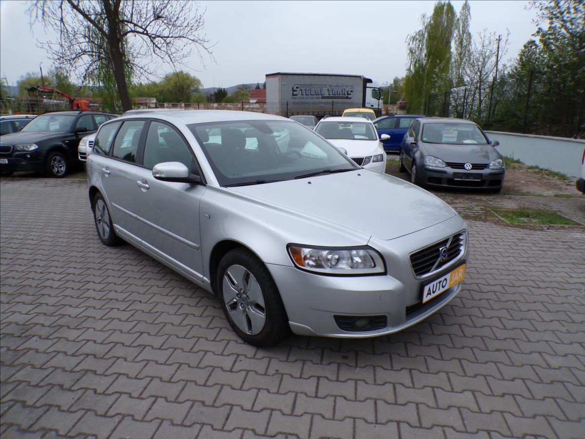Volvo V50