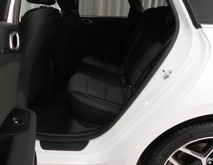 KIA Ceed 10