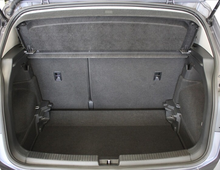 Volkswagen T-Cross 19