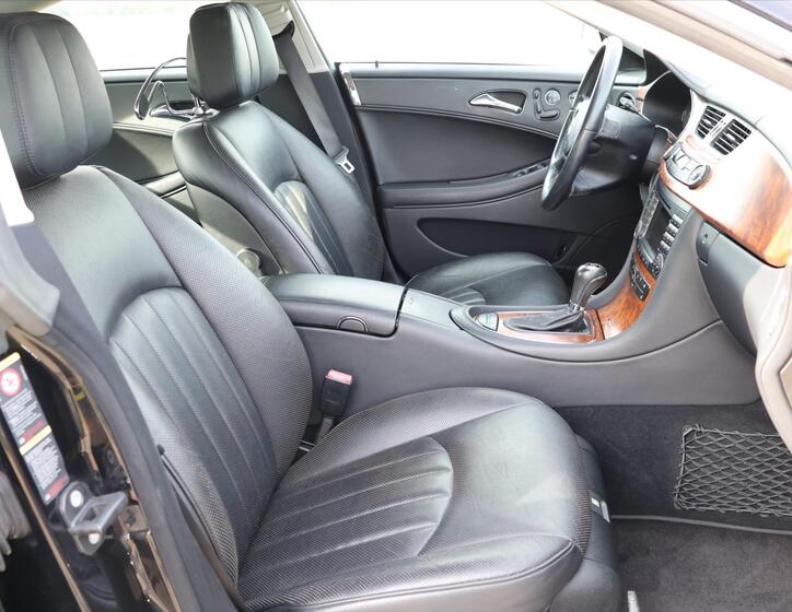 Mercedes-Benz CLS 11