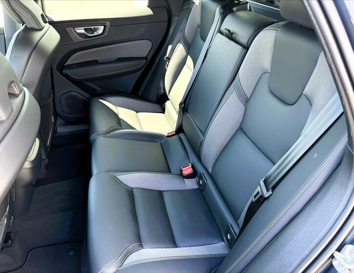 Volvo XC60 9