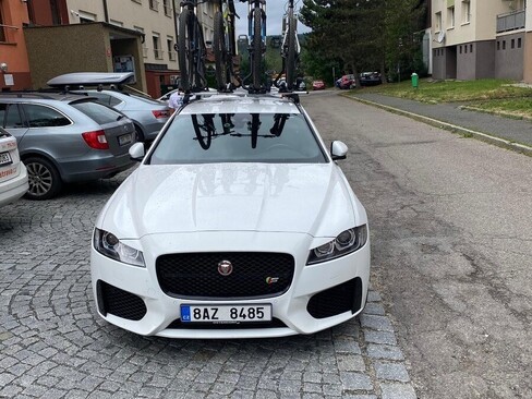 Jaguar XF