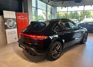 Porsche Macan 4