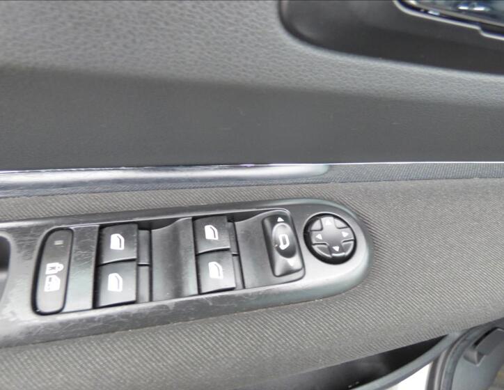 Peugeot 5008 11